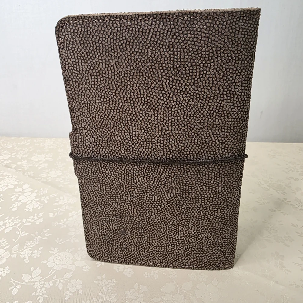 Planner Perfect Pebbled Leather Traveler's Notebook Cover - A5